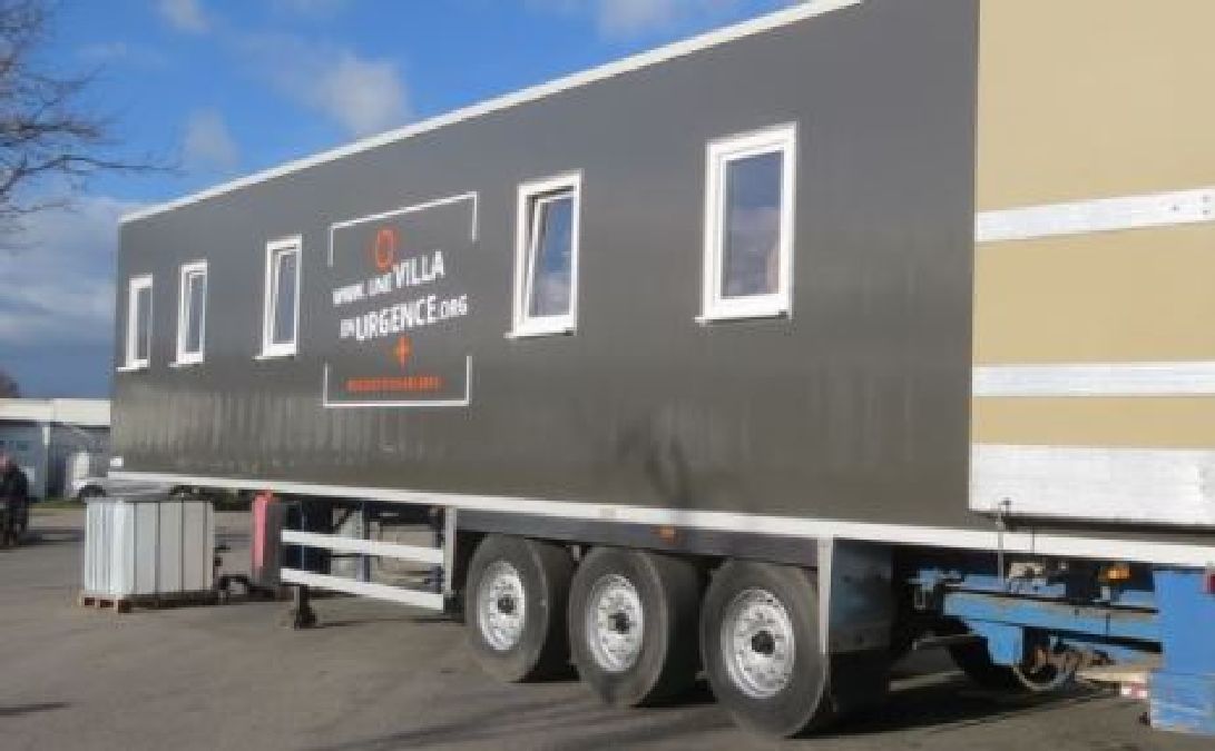 Contre l’exclusion sociale : Transformer de vieux camions frigorifiques en abri pour les SDF