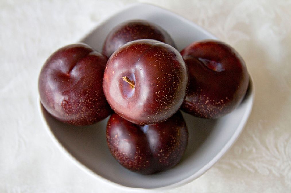 Découvrez ce que 5 prunes peuvent faire pour votre santé en une journée