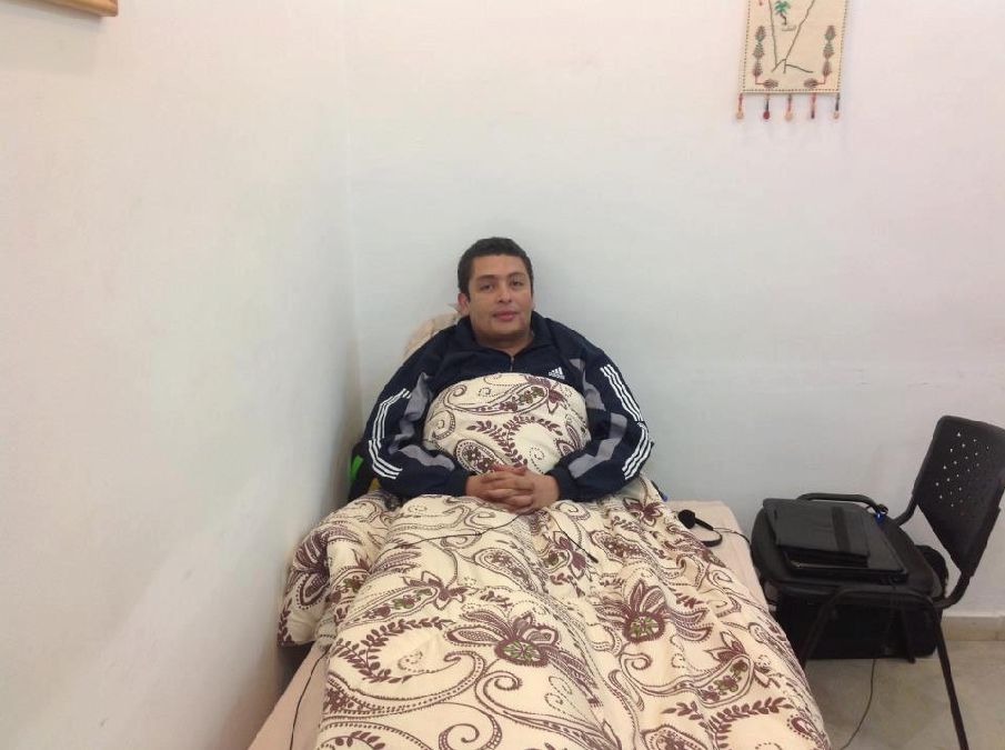 على إثر دخوله في إضراب جوع :فتحي العيوني يطالب بتجميد عضوية إياد الدهماني