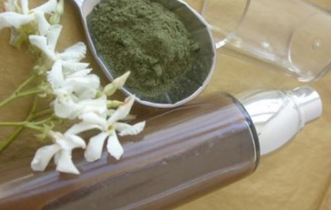Réalisez vous-même votre shampoing antipelliculaire à base d’herbes