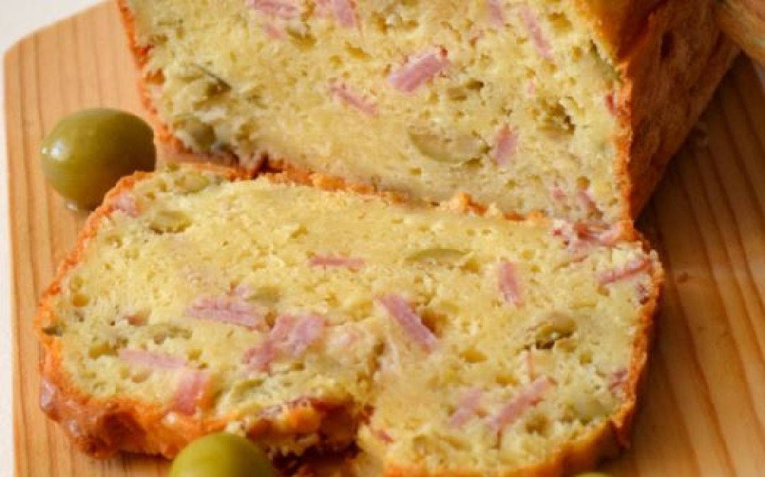 Muffin salé au jambon et fromage
