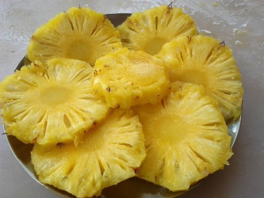 10 raisons pour lesquelles vous devriez manger une tasse d’ananas tous les jours