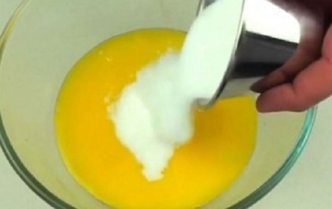Mettez du beurre et du sucre dans le four à micro-ondes: vous serez impressionné!