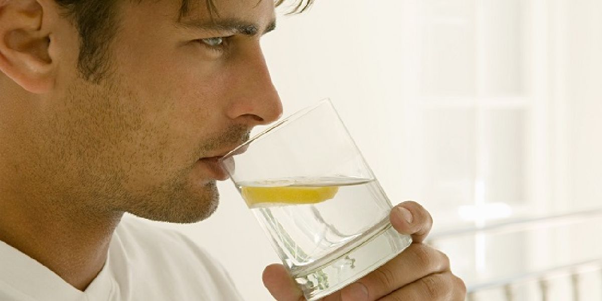 Voici ce qui arrive si vous buvez de l’eau de citron pendant un an.