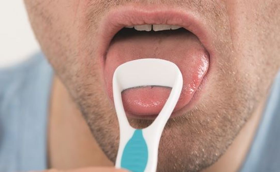 Voici pourquoi vous devriez éviter de vous brosser la langue