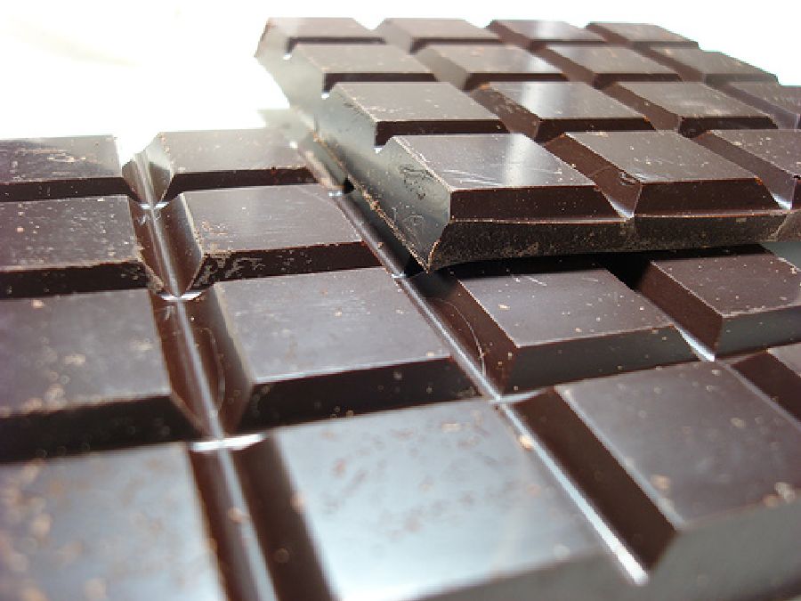 Le chocolat noir réduit les risques d’AVC!