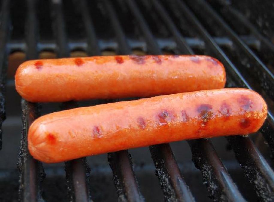 Voici pourquoi  Les hot-dogs sont nocifs pour vos enfants