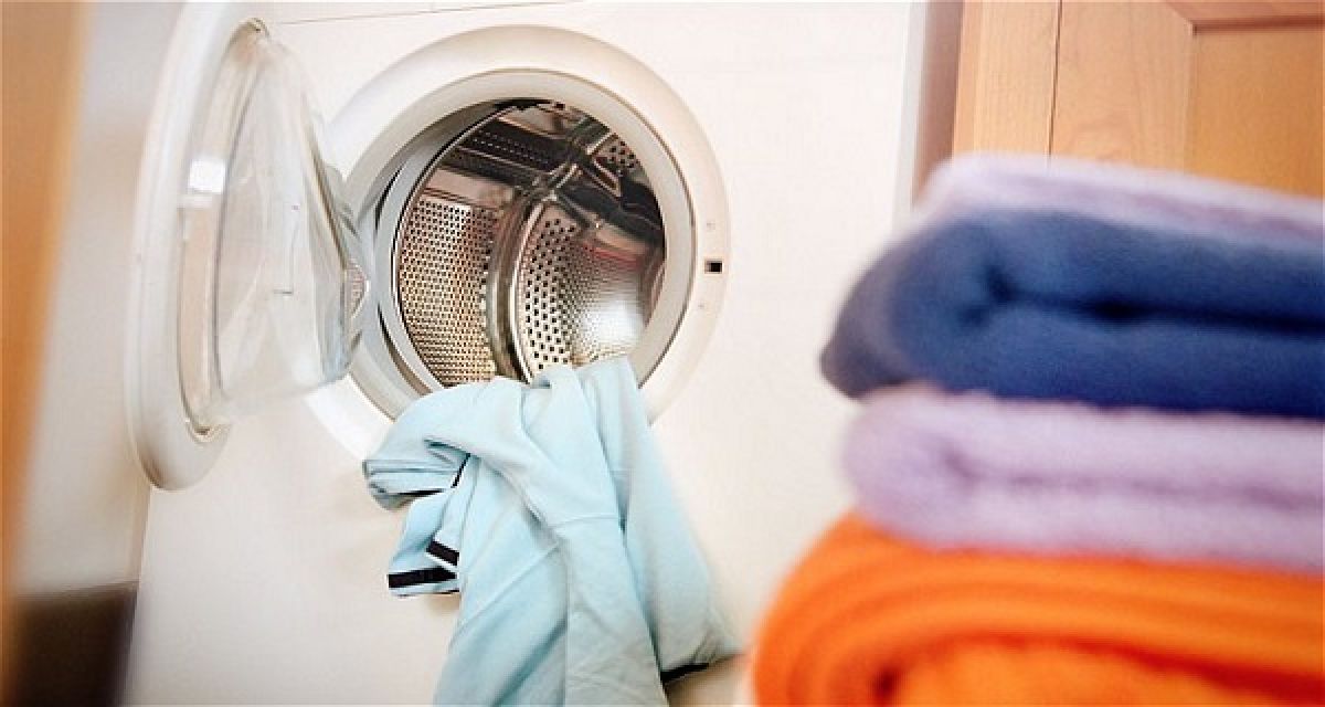 Propre et fraîche : 9 astuces pour mieux faire votre lessive que vous ne connaissez pas