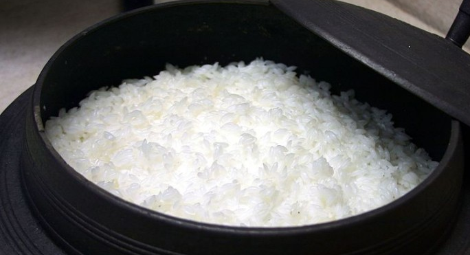 Découverte scientifique : un moyen de cuire le riz en réduisant les calories !