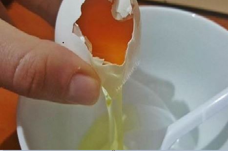 Voici comment Utiliser du blanc d’œuf pour blanchir votre visage et éliminer les rides