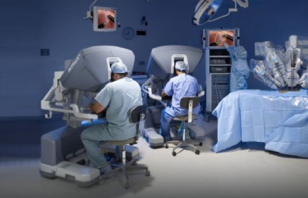Des chirurgiens ont pu retirer une tumeur jugée inatteignable à l’aide d’un robot révolutionnaire