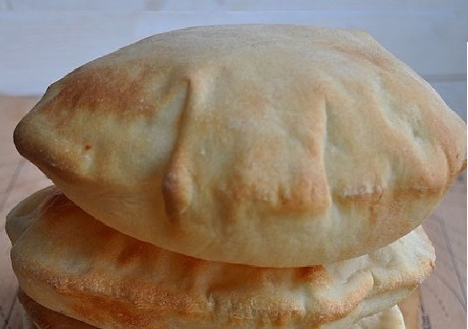 Comment faire votre propre pain pita ( Libanais)