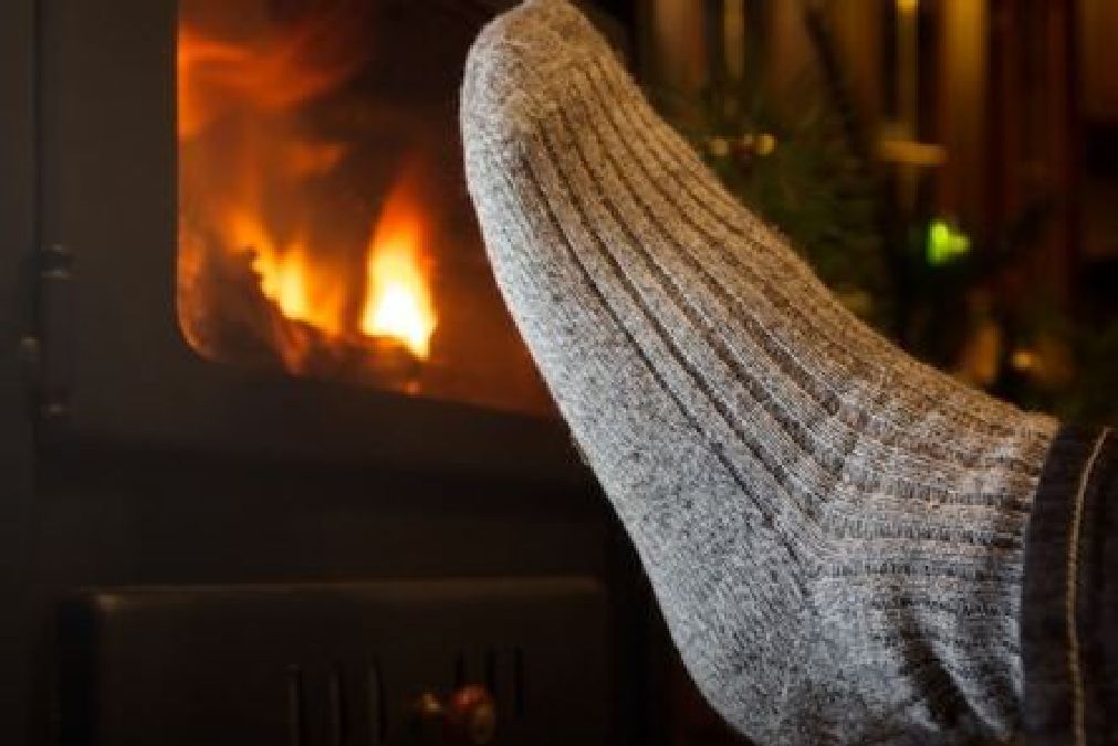 Après avoir lu ceci vous n’aurez plus jamais froid aux pieds ! la meilleure astuce pour garder vos pieds au chaud !