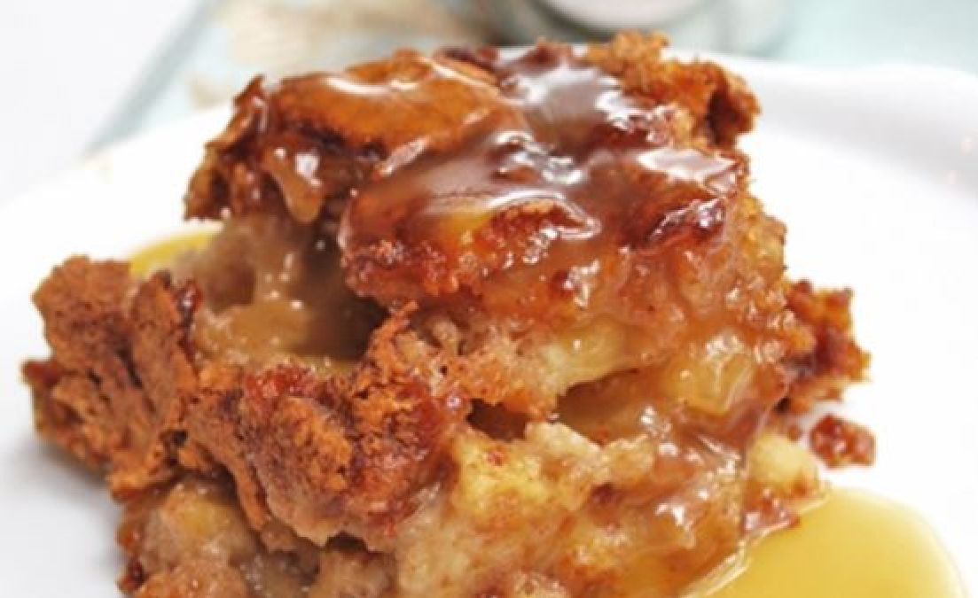Recette : délicieux Pudding au pain à la tarte aux pommes au caramel !