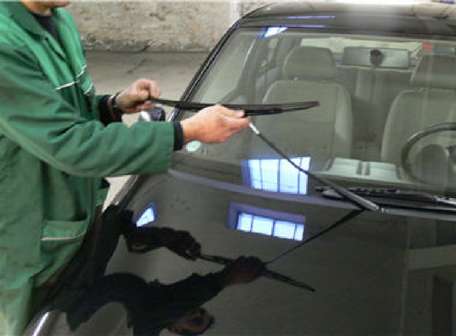 Comment effacer les rayures sur les vitres de voiture?