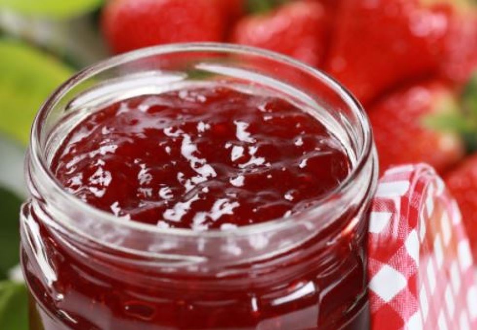 Recette de Confiture aux fraises sans sucre et sans pectine