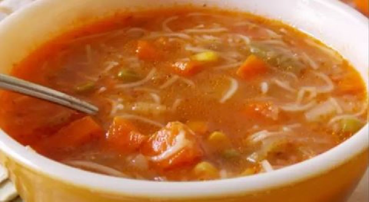 Voici la recette de la soupe aux légumes la plus délicieuse dont parle tout le monde !