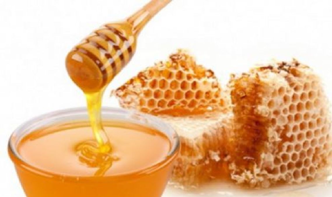 Saviez-vous qu’il existe du vrai et du faux miel ? Découvrez comment les distinguer !